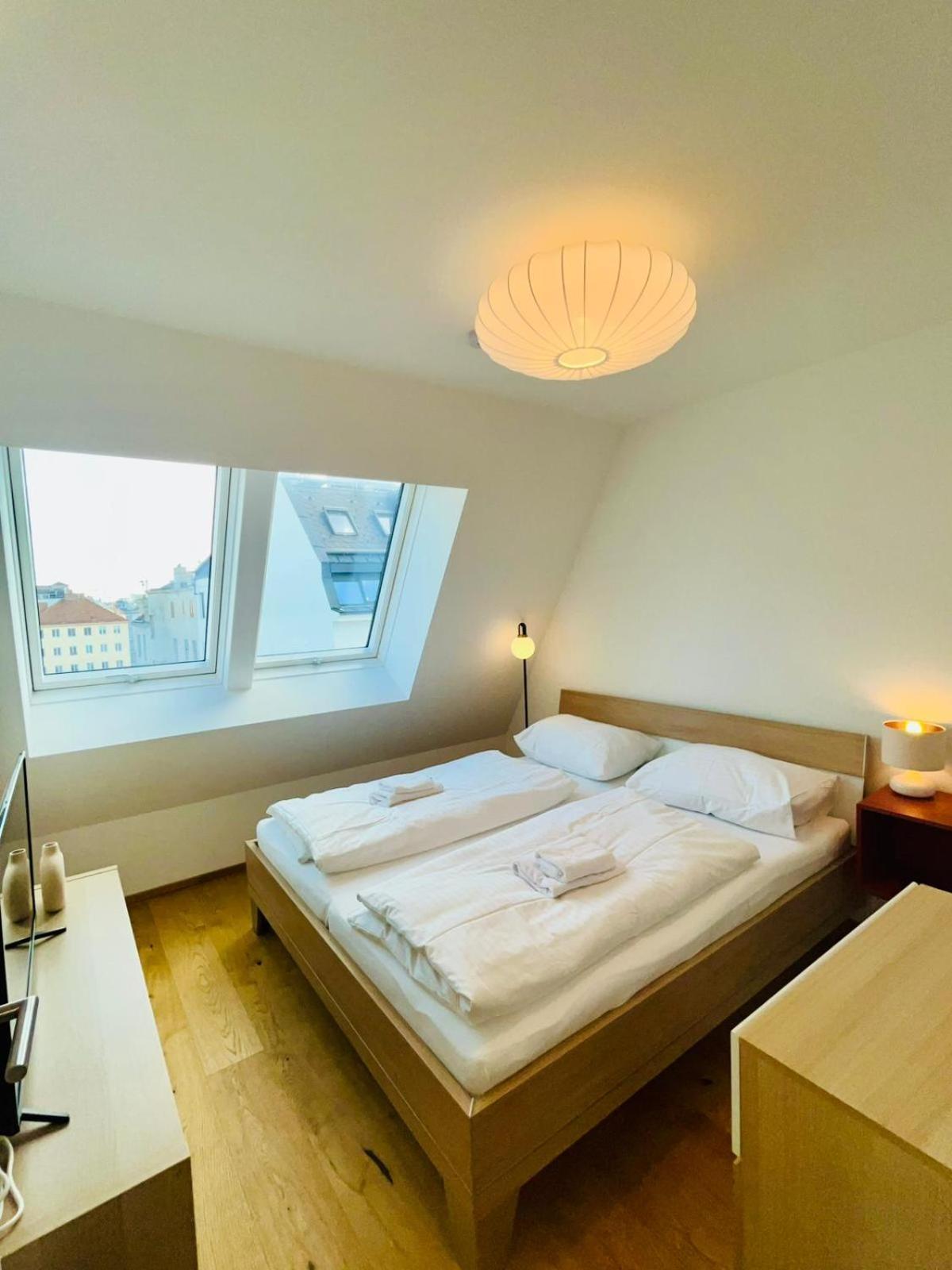 Orestaliving - Penthouse With Private Terrace Vienna Exterior photo